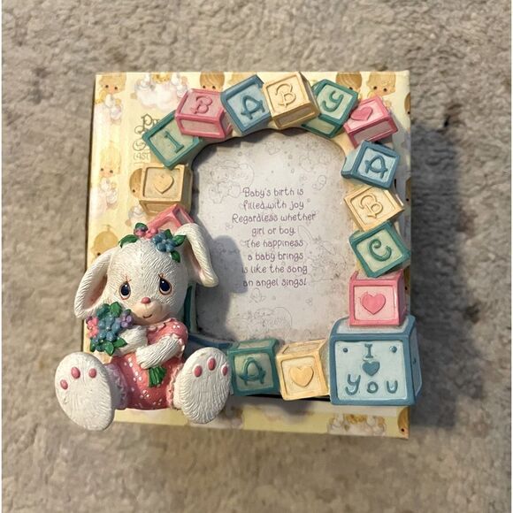 PRECIOUS MOMENTS BUNNY PHOTO FRAME - Picture 1 of 4